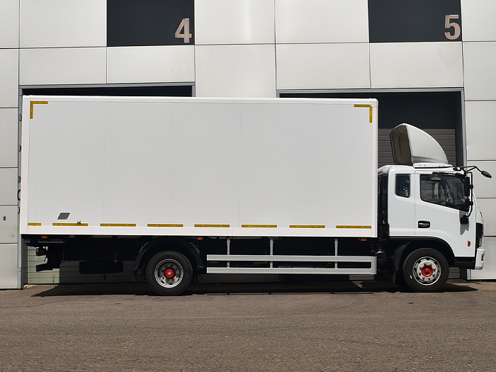 Изотермический фургон DongFeng C120N